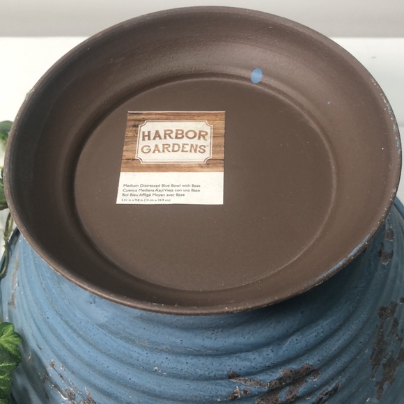 Harbor Gardens (Blue) lg. Farmhouse Bowl - Picture 8 of 11